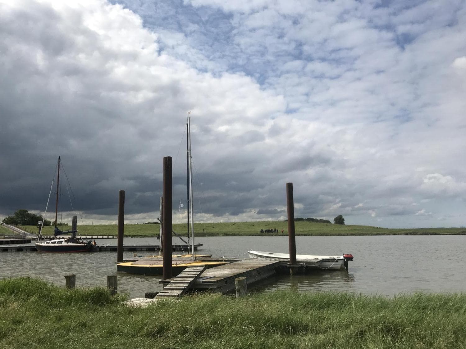 Moderne Pantry-Küche